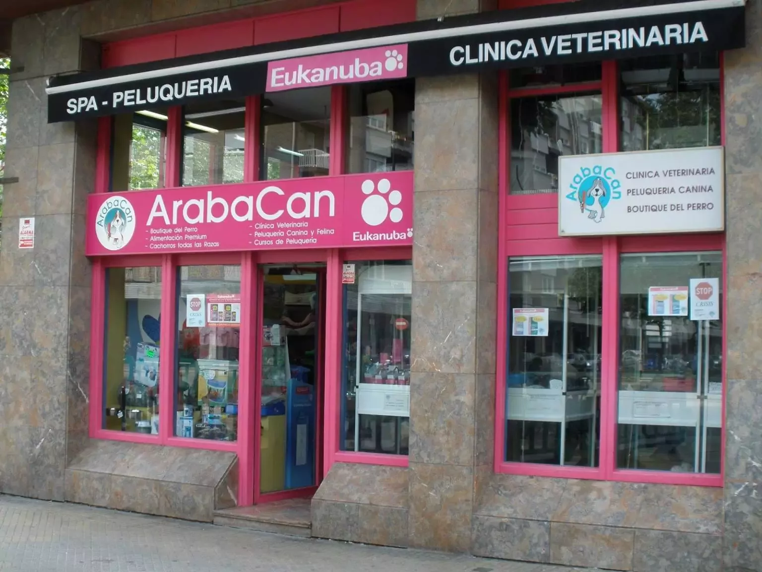 ArabaCan La Boutique del perro y tu clinica Veterinara