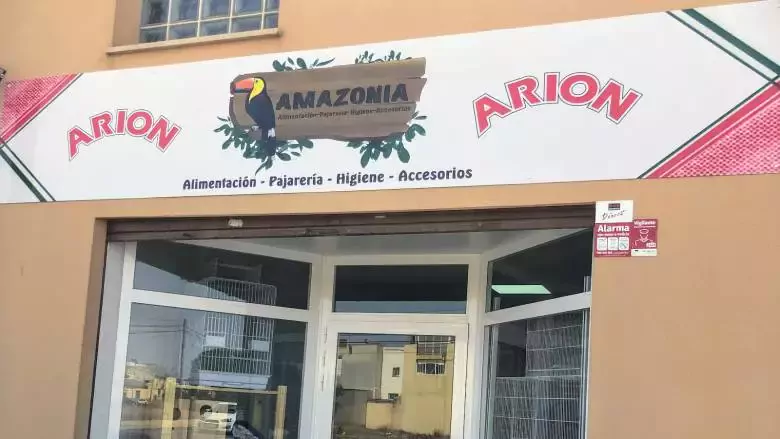 Pajarería y Piensos AMAZONIA Peluquería Canina