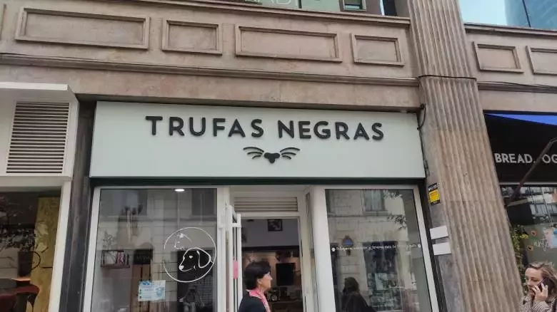 TRUFAS NEGRAS Centro de bienestar animal