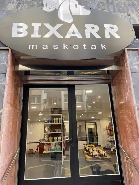 BIXARR MASKOTAK